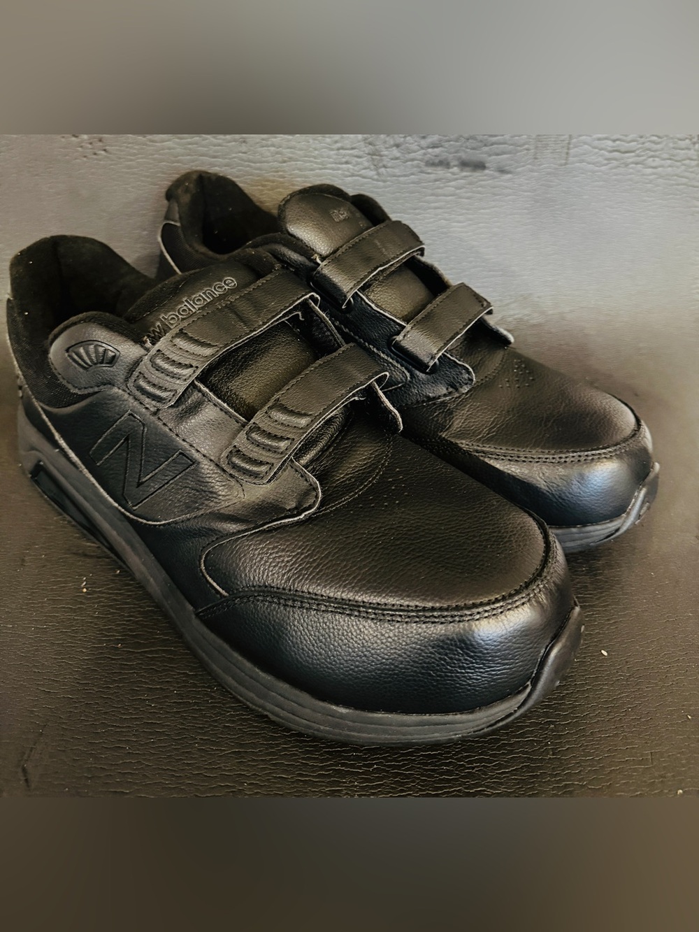 New Balance Black Leather Velcro Athletic Shoes Sz 13 6E